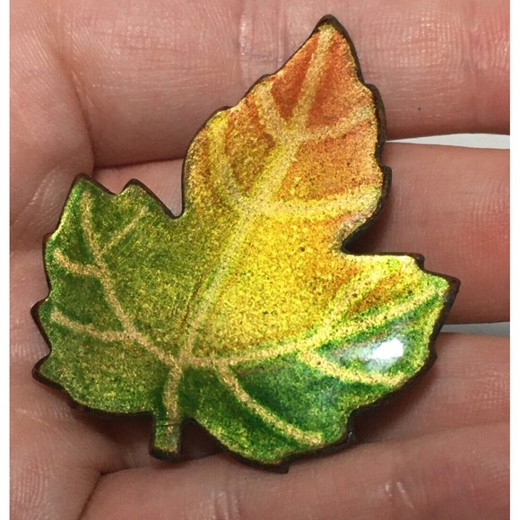 Handmade Glass Enamel On Copper Maple Leaf Pin Brooch Montreal Signed Vermette - Picture 7 of 9